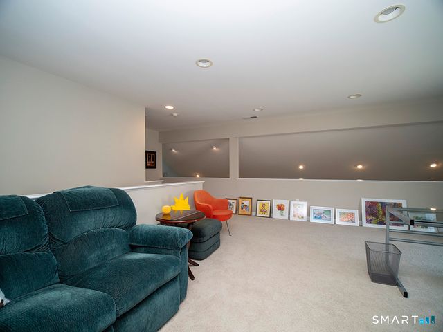 3 Wadsworth Lane, Cheshire, CT 06410