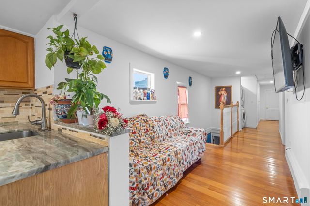 19 Davenport Street, Stamford, CT 06902