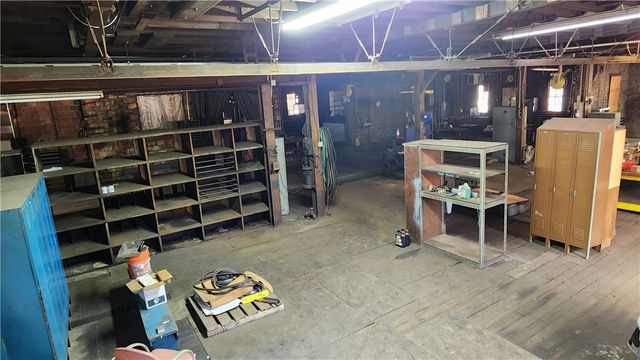 2121 5th Ave, Mckeesport, PA 15132