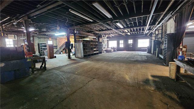 2121 5th Ave, Mckeesport, PA 15132