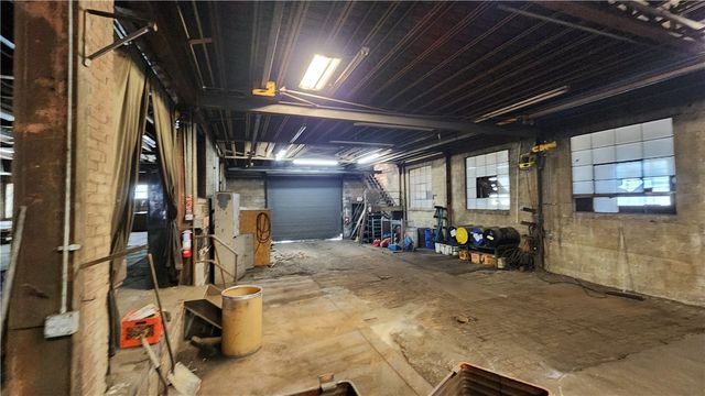 2121 5th Ave, Mckeesport, PA 15132