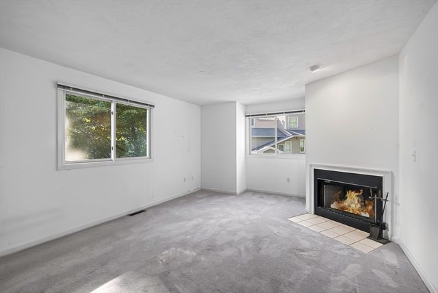 83 Arrowhead Cir 83, Ashland, MA 01721