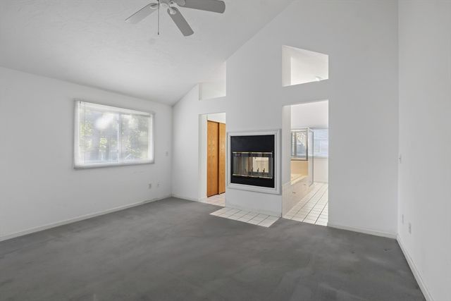 83 Arrowhead Cir 83, Ashland, MA 01721