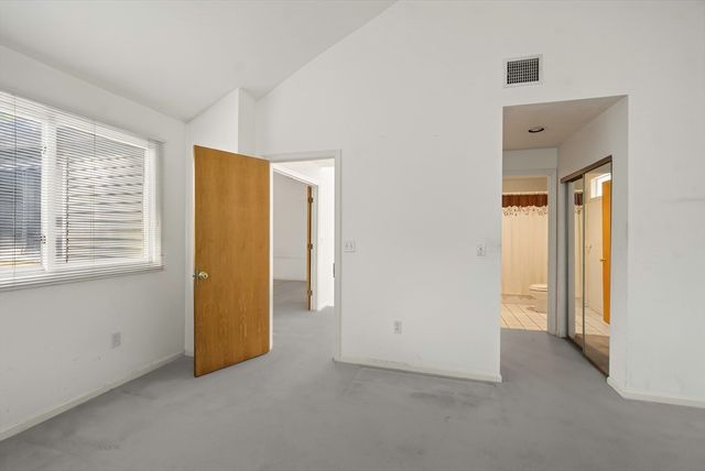 83 Arrowhead Cir 83, Ashland, MA 01721