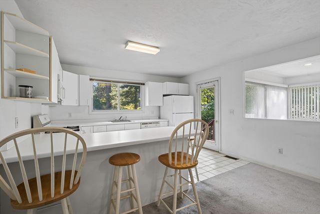 83 Arrowhead Cir 83, Ashland, MA 01721