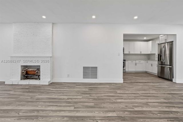 2517 Polk St, Hollywood, FL 33020