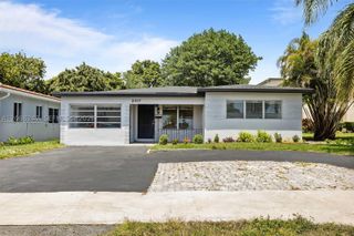 2517 Polk St, Hollywood, FL 33020