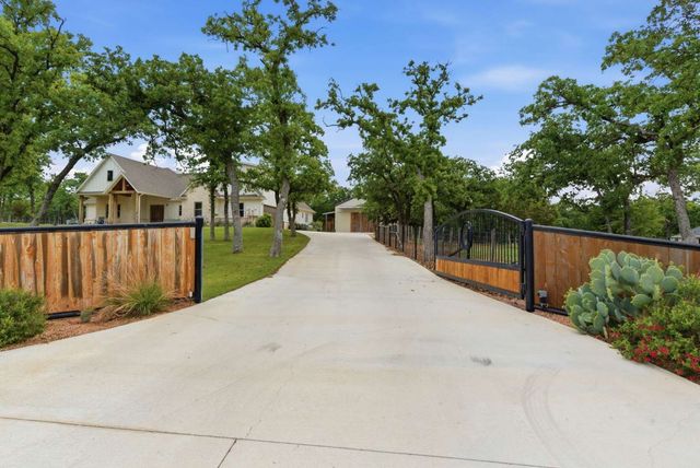 1012 Cheyenne Road, Poolville, TX 76487