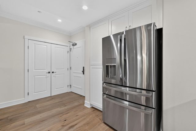 1155 Merrill Street 104, Menlo Park, CA 94025