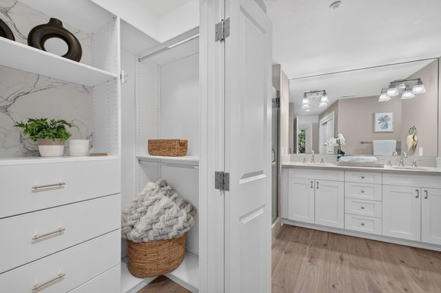 1155 Merrill Street 104, Menlo Park, CA 94025