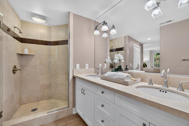 1155 Merrill Street 104, Menlo Park, CA 94025
