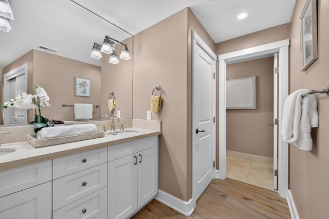 1155 Merrill Street 104, Menlo Park, CA 94025