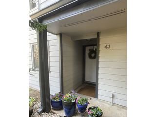 29700 Sw COURTSIDE Dr 43, Wilsonville, OR 97070