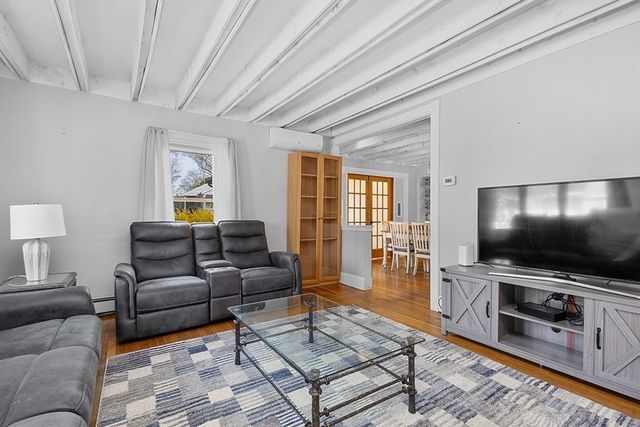 52 Morse St, Foxboro, MA 02035