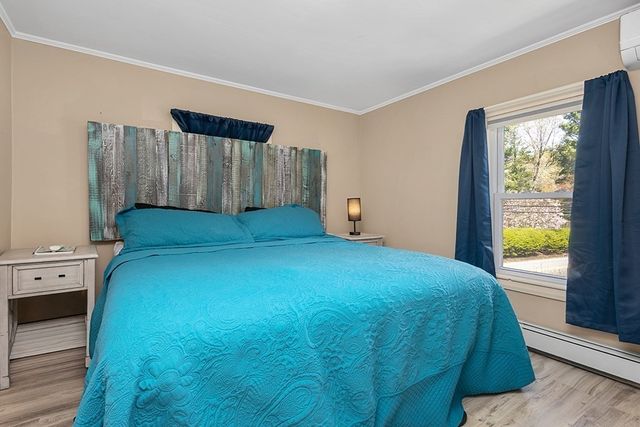 52 Morse St, Foxboro, MA 02035