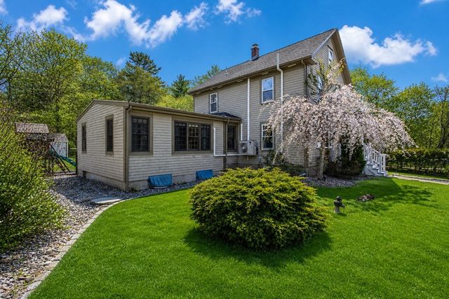 52 Morse St, Foxboro, MA 02035