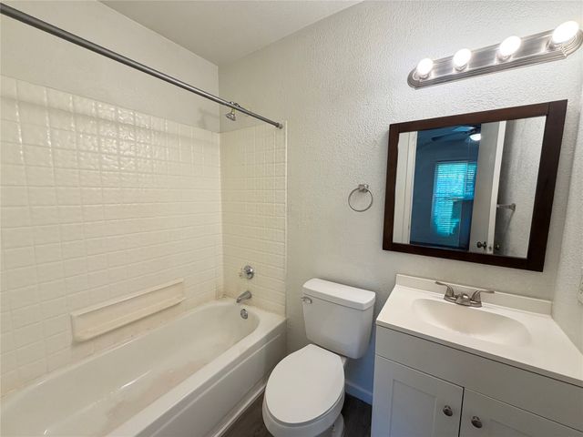 109 Wildwood Court C, Grapevine, TX 76051