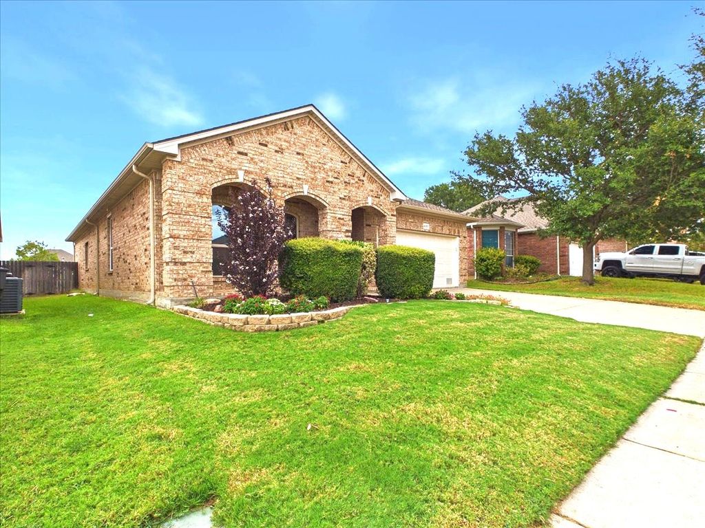 4057 Claymore Lane, Fort Worth, TX 76244 — photo 2