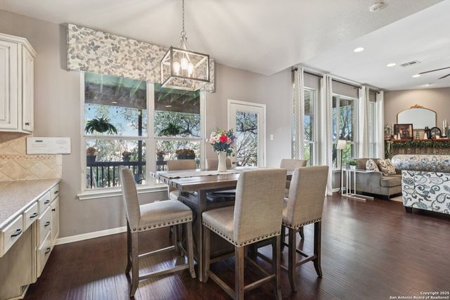 407 Mesa Cyn, San Antonio, TX 78258