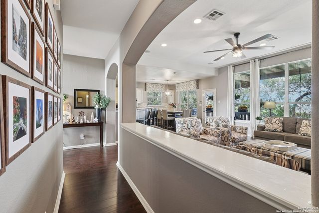 407 Mesa Cyn, San Antonio, TX 78258