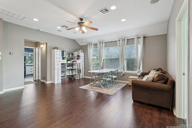 407 Mesa Cyn, San Antonio, TX 78258