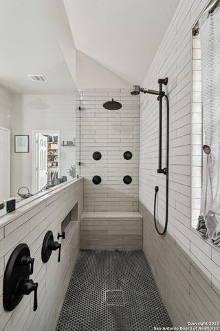 407 Mesa Cyn, San Antonio, TX 78258