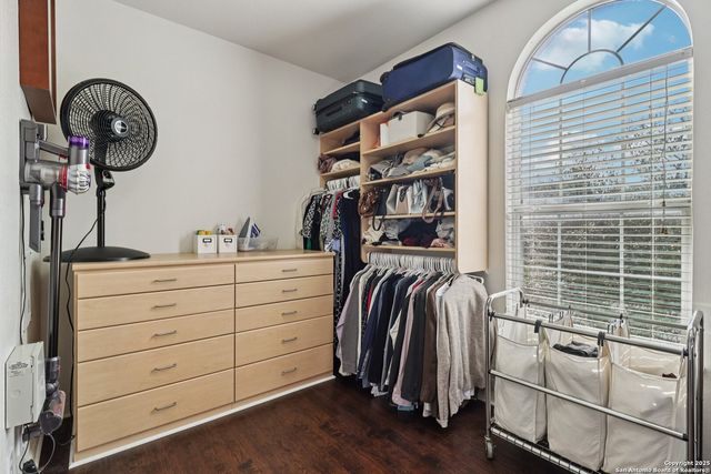 407 Mesa Cyn, San Antonio, TX 78258