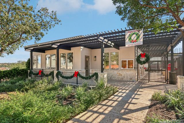 407 Mesa Cyn, San Antonio, TX 78258