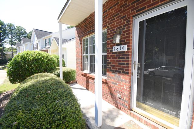 1814 Birch Heights Court, Charlotte, NC 28213