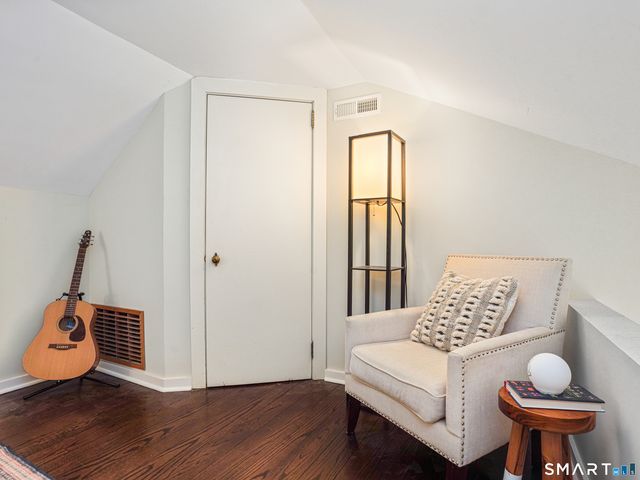 453 East Putnam Avenue 4B, Greenwich, CT 06807