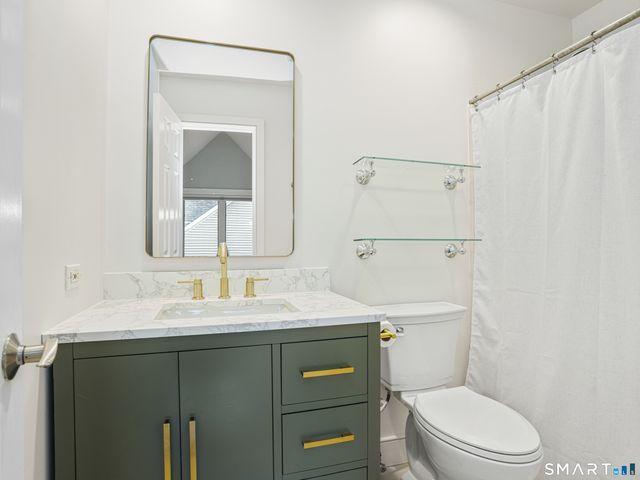 453 East Putnam Avenue 4B, Greenwich, CT 06807