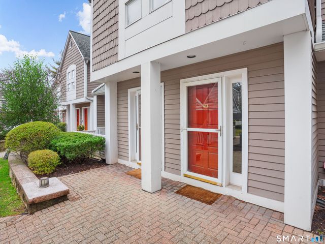 453 East Putnam Avenue 4B, Greenwich, CT 06807