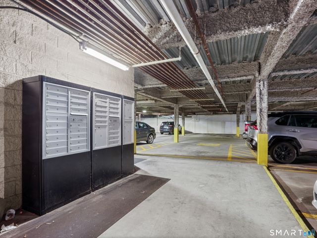 453 East Putnam Avenue 4B, Greenwich, CT 06807