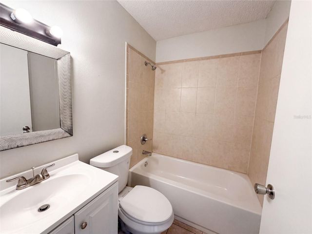 1262 PADGETT CIRCLE, Lady Lake, FL 32159