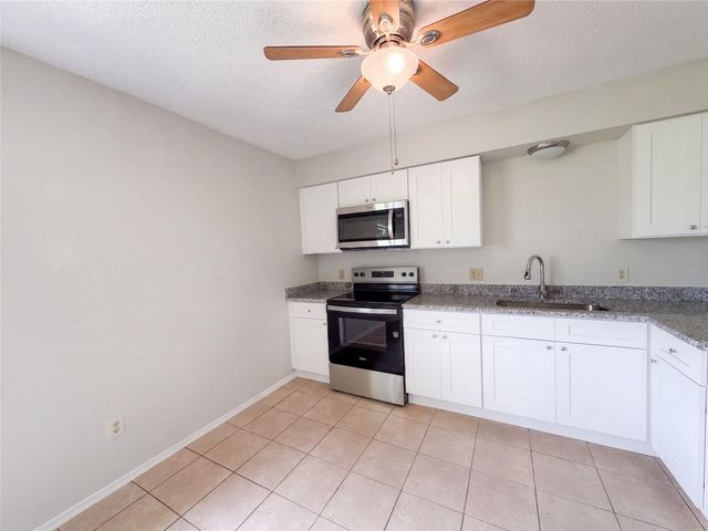 1262 PADGETT CIRCLE, Lady Lake, FL 32159