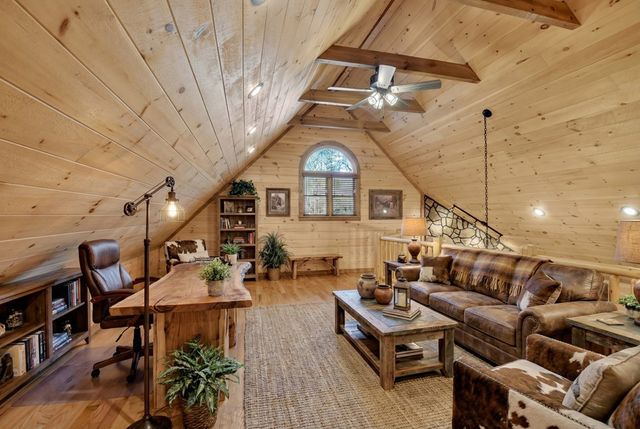 17 Dial Mountain Drive, Blue Ridge, GA 30513