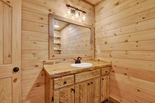 17 Dial Mountain Drive, Blue Ridge, GA 30513