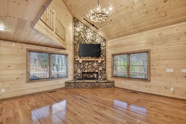 17 Dial Mountain Drive, Blue Ridge, GA 30513