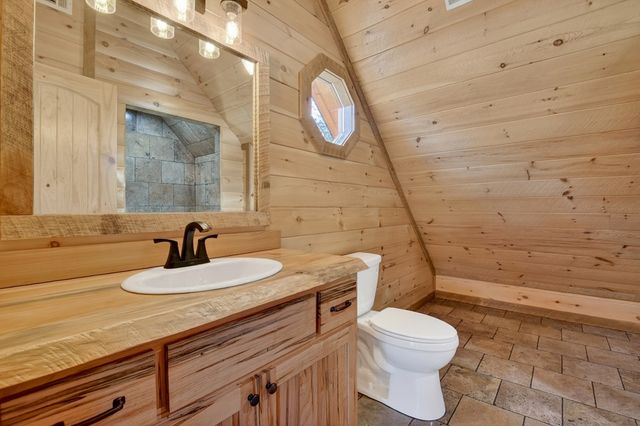 17 Dial Mountain Drive, Blue Ridge, GA 30513