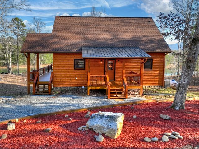 17 Dial Mountain Drive, Blue Ridge, GA 30513