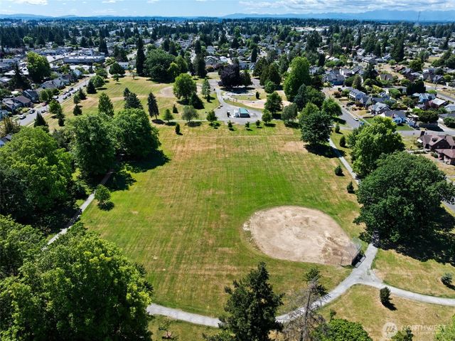 3919 N 9th Street, Tacoma, WA 98406