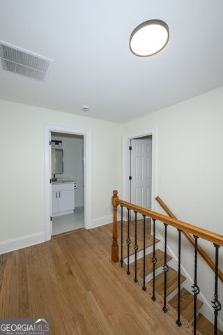 3821 Oxford Way E, Marietta, GA 30062