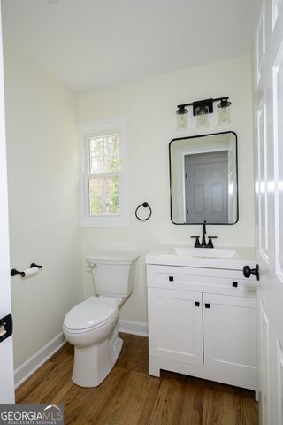 3821 Oxford Way E, Marietta, GA 30062