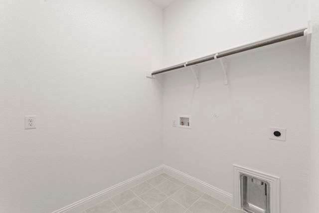 8505 Watersway Drive, Rowlett, TX 75088