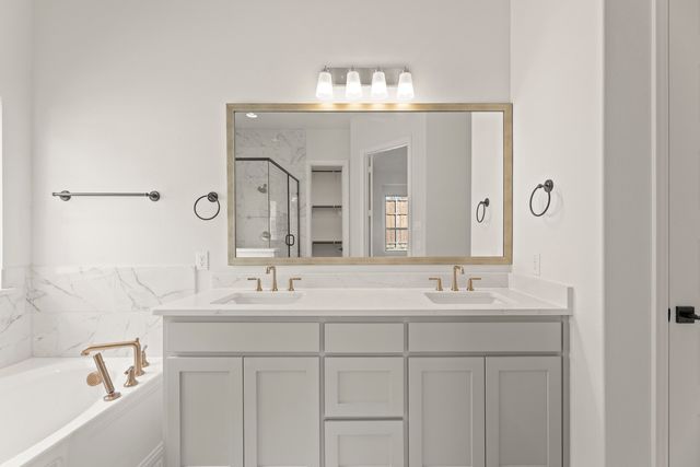 8505 Watersway Drive, Rowlett, TX 75088