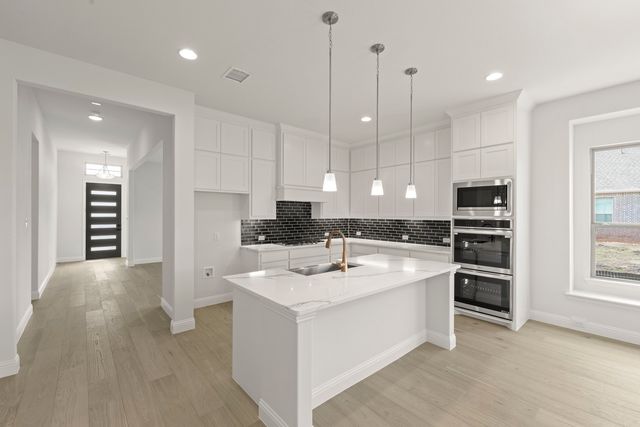 8505 Watersway Drive, Rowlett, TX 75088