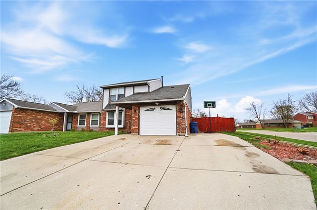 6375 Greenfield Way, Huber Heights, OH 45424