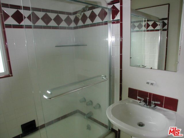 1444 Yale Street A, Santa Monica, CA 90404