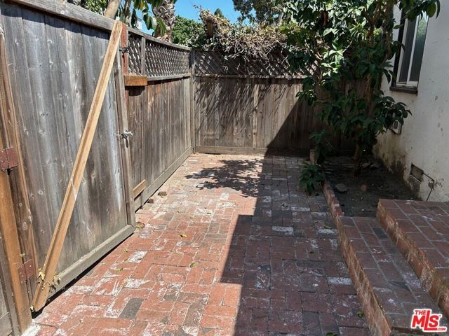 1444 Yale Street A, Santa Monica, CA 90404