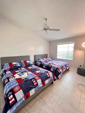 411 SE 7th St, Dania Beach, FL 33004